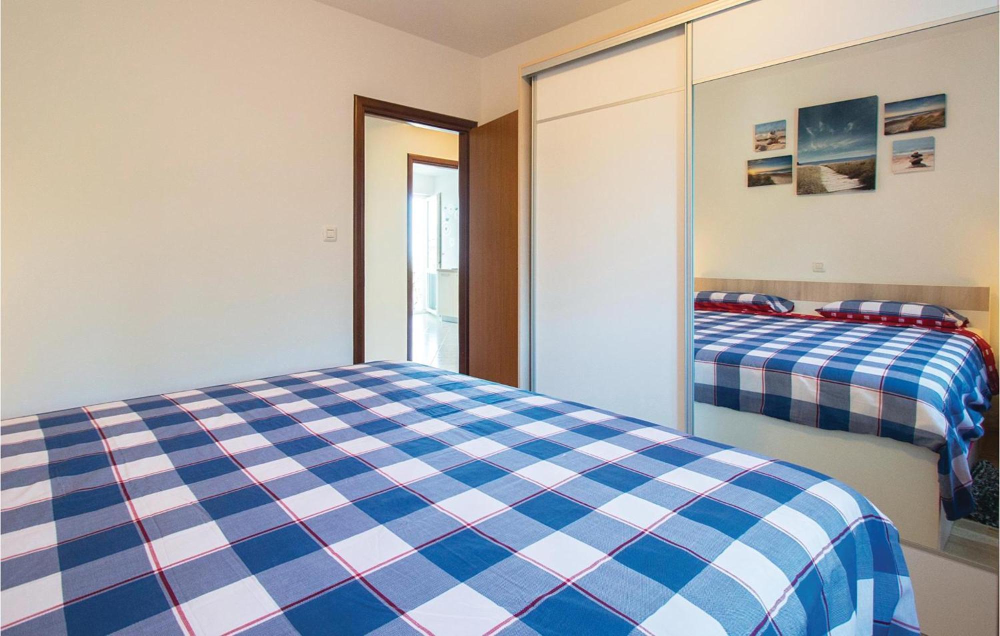 Amazing Apartment In Labin With House Sea View Esterno foto