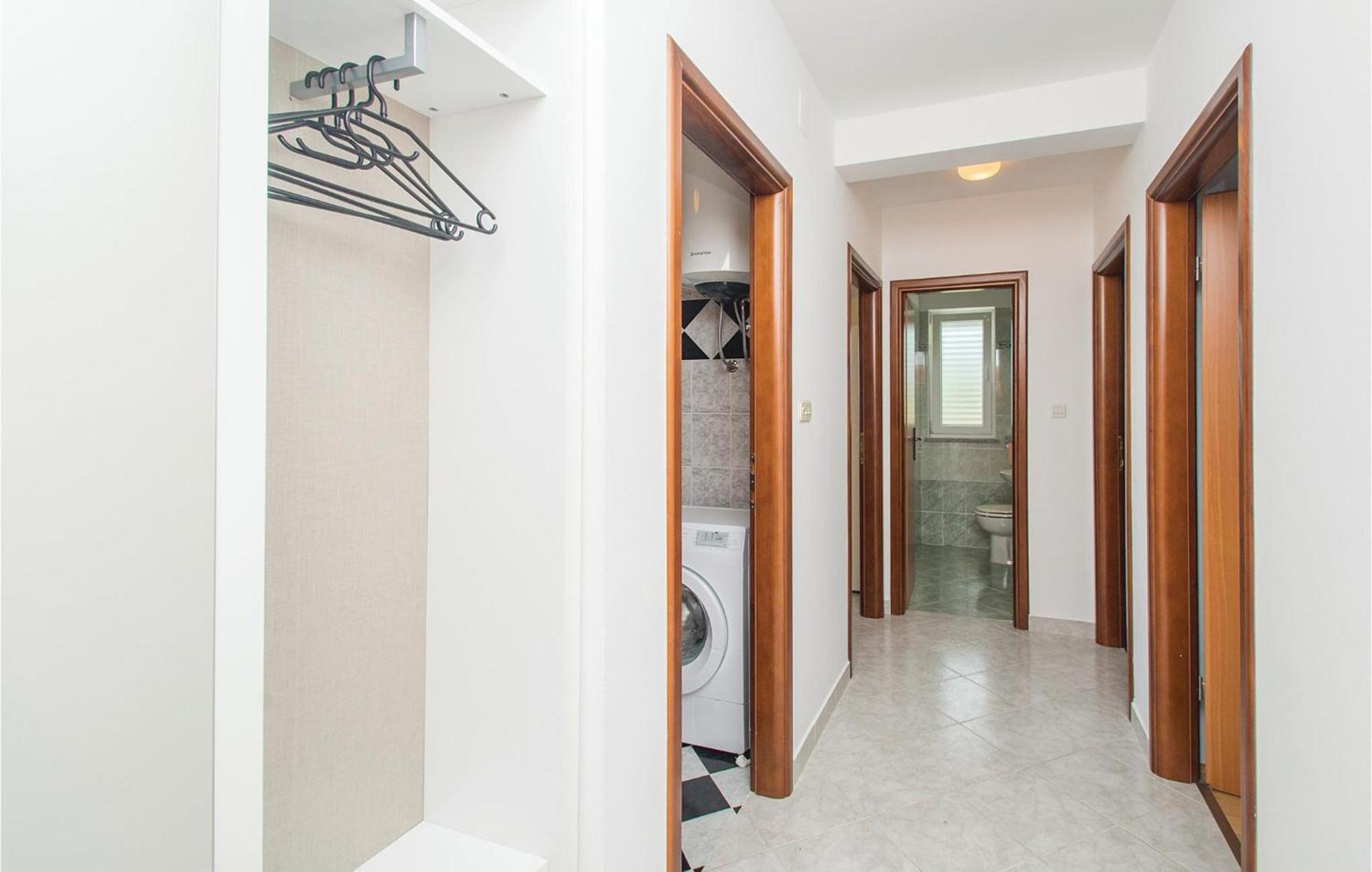 Amazing Apartment In Labin With House Sea View Esterno foto